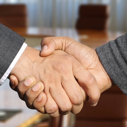 FamilyMakler's tweet photo. Professional search for real estate for registration of its ownership or lease, followed by full support of the transaction.
Providing qualified assistance in the purchase of real estate from the selection and search of real estate to the completion of the transaction. https://t.co/hyuZDaEUjt