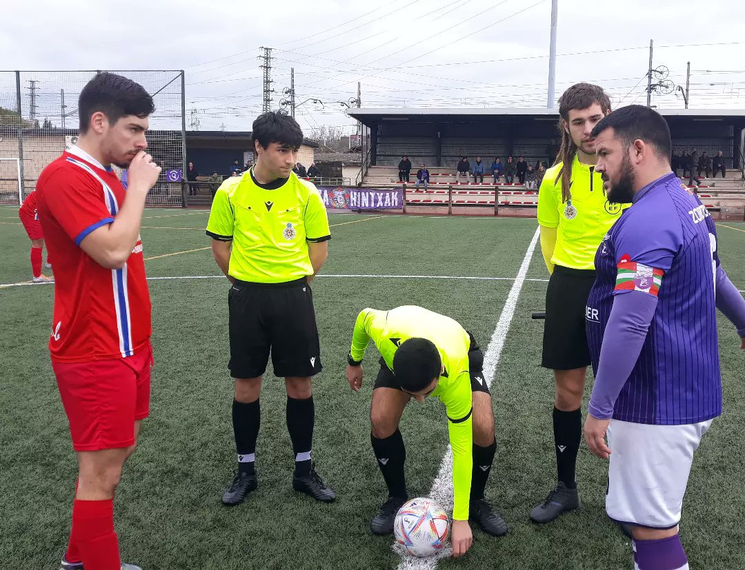 aceroColabeaga's tweet photo. 🆚️ @Zorrozafc 

👕Iñigo 👕Maik 👕Markel 👕Isasi 👕Asier 👕Santos 👕Orbe 👕Katxorro 👕Escudero 👕Maza 👕Xabi

#olabeaga #zorrotza #liga #segundaregional #bizkaia
#aupaAcero💪🇳🇴 https://t.co/tIvPZtdFIZ