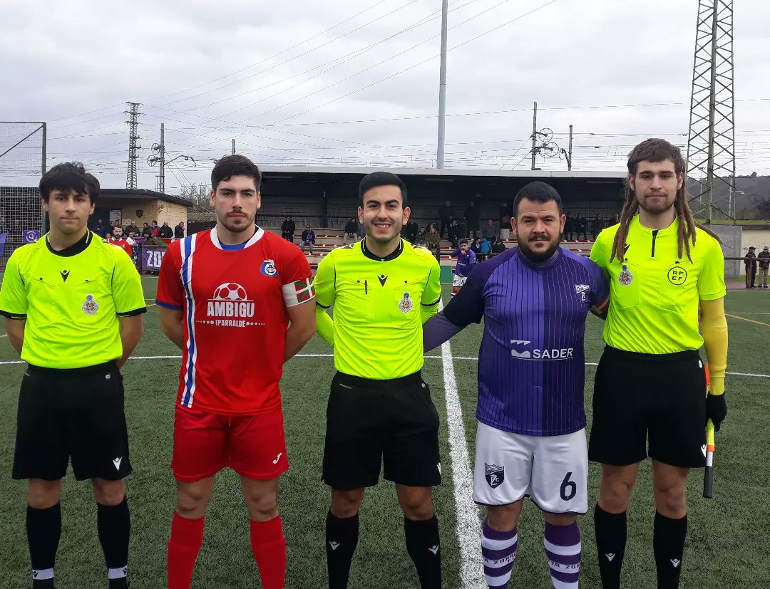 aceroColabeaga's tweet photo. 🆚️ @Zorrozafc 

👕Iñigo 👕Maik 👕Markel 👕Isasi 👕Asier 👕Santos 👕Orbe 👕Katxorro 👕Escudero 👕Maza 👕Xabi

#olabeaga #zorrotza #liga #segundaregional #bizkaia
#aupaAcero💪🇳🇴 https://t.co/tIvPZtdFIZ