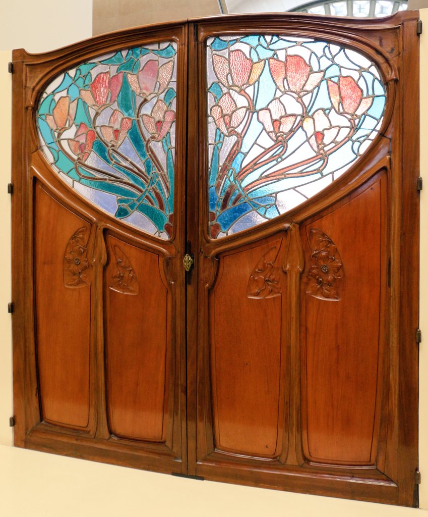 Art Nouveau door from 1901 by French furniture designer Eugene Vallin (1856-1922), glass by Jaques Grüber, Nancy.

Pic: Sailko