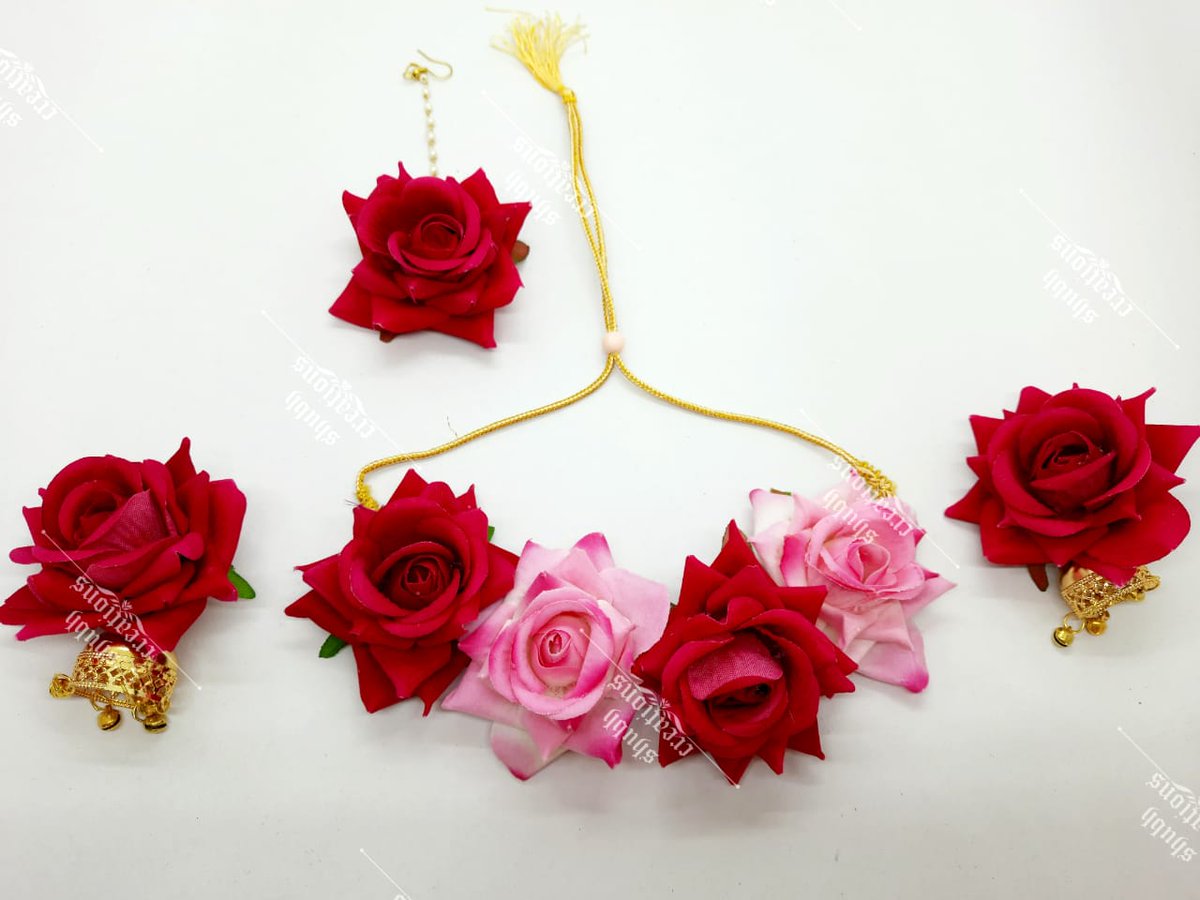 ShubhCreations2's tweet photo. Necklace, earings and mang teeka... https://t.co/3vc7gsZq4D