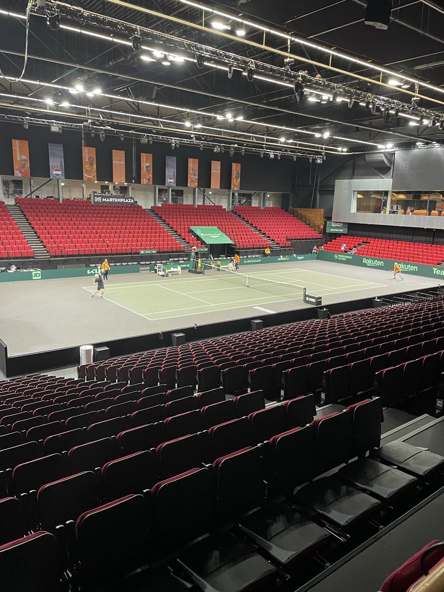 Er gaat niets boven (Davis Cup) in Groningen. Morgen gaat het wereldkampioenschap van start. Klaar voor een onvergetelijk tennisavontuur? 

📅 Za 4 en zo 5 februari 
📍 Martiniplaza Groningen 
🎟 martiniplaza.nl/nl/agenda/davi…