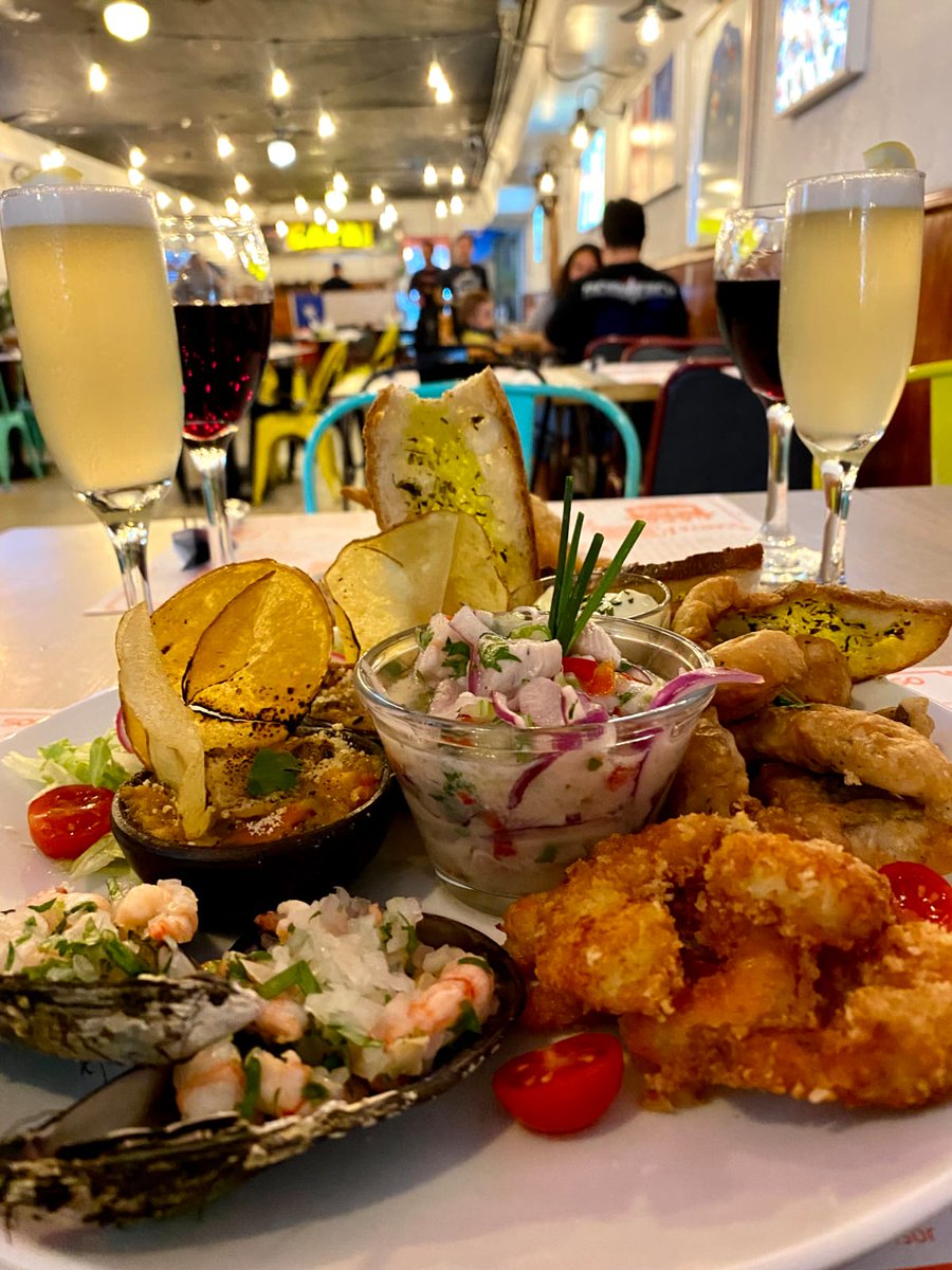 RestoranCapri's tweet photo. ❤👨‍🍳👩‍🍳14 DE FEBRERO EN CAPRI ❤❤ :
Ven a compartir el amor y el cariño por los sabores del mar en @RestoranCapri con esta maravillosa tabla + pisco sour para dos.
Participa en el concurso de @apuntesyviajes para celebrar con nosotros.
https://t.co/XAdsfq5UjC
¡Haz tu reserva! https://t.co/B48tp4nu2T