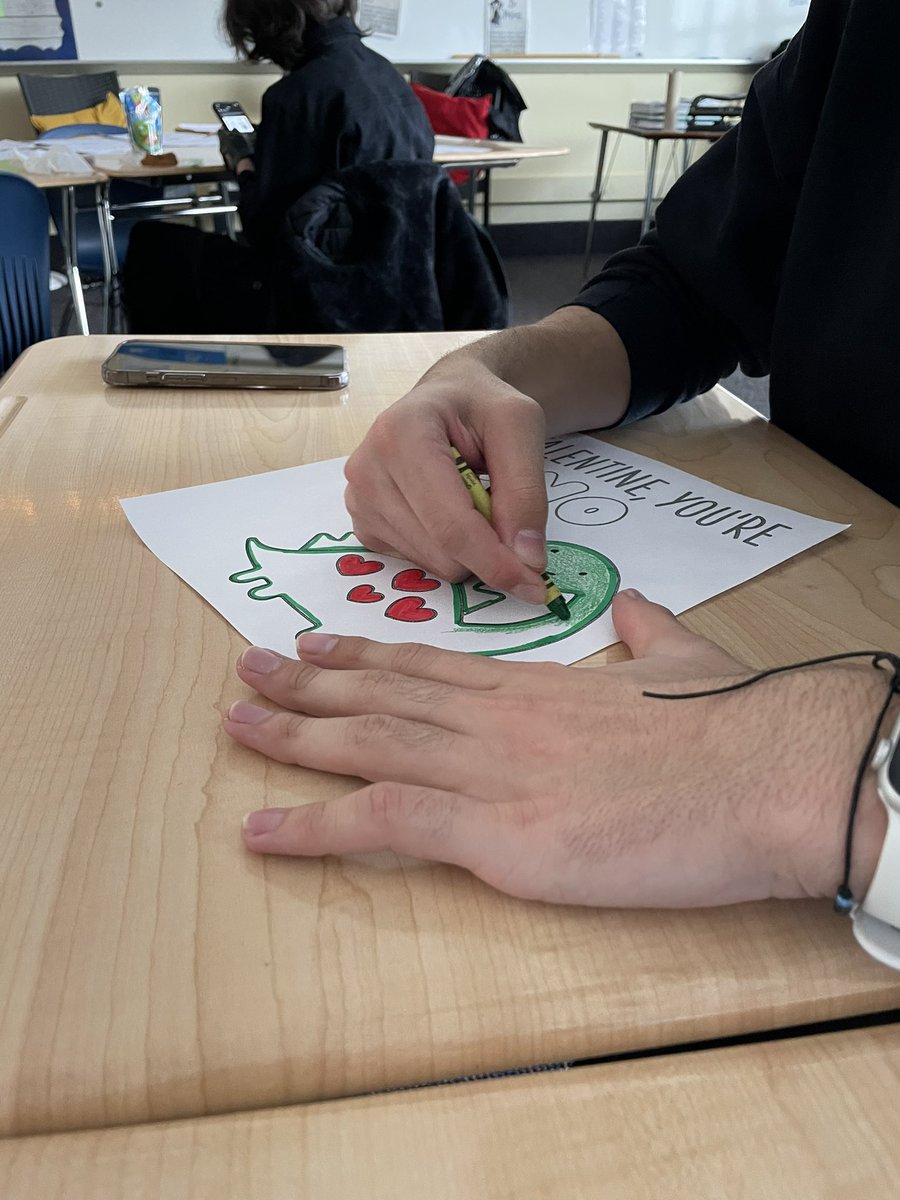 TeachwithMsT326's tweet photo. Preparing to share some ๐๐โฅ๏ธ here at school on teacher choice.
After brainstorming how to avoid being infected with senioritis in advisory last week we are coloring something special.
#classof2023 #advisory #SELlesson #trojanproud #highlandproud @HighlandHighHHS @OfficeStoh https://t.co/3bwdzn8UhZ