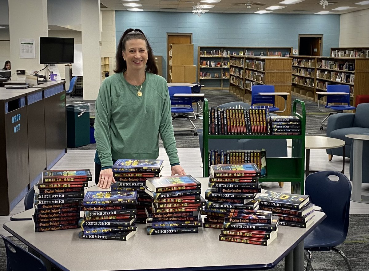 LundLibrarian's tweet photo. It’s a great day at #Gower62… author @lindsayncurrie is here! A huge thank you to the Gower Foundation for sponsoring this event! #GowerReads https://t.co/zsWjo3uV3J