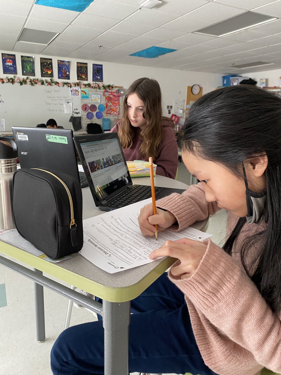 MrsLogan tweet media