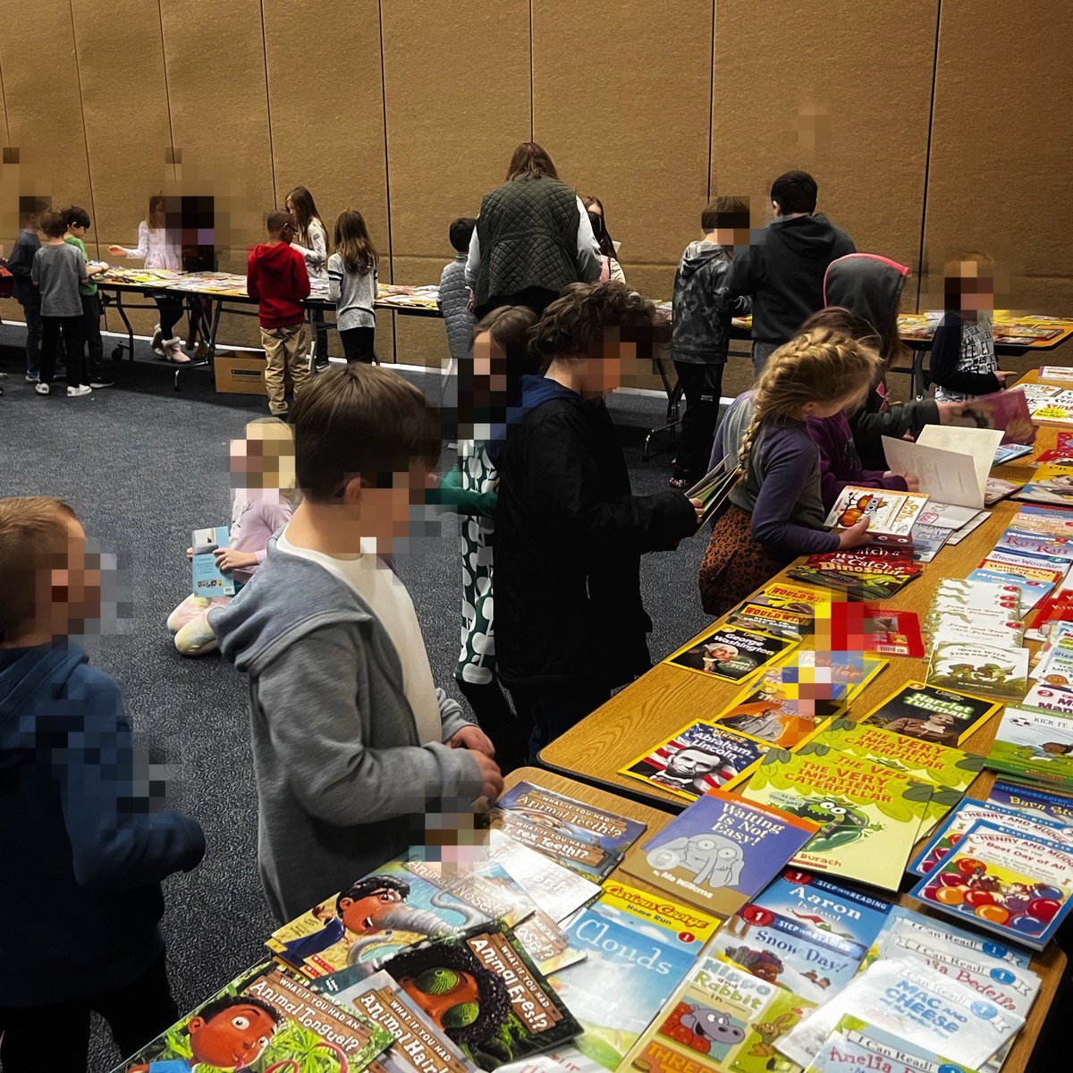 Having an amazing PTA at your school can really make a difference! Today is  #GiftofReading where every child selects one new book to keep.  #JoyofReading