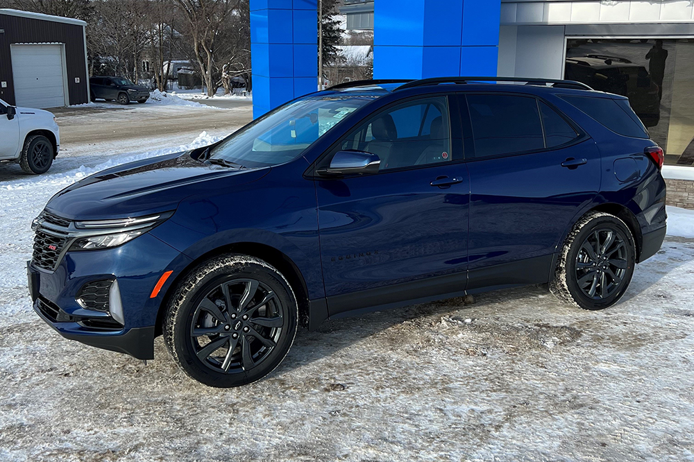 VirdenMainline's tweet photo. This beautiful blue 2023 Equinox RS went home with Stewart and Carol from Birtle! From Kyle and the whole team at Mainline Motors, thank you for your business. We hope you love your new wheels. It was a pleasure working with you!
#birtle #kingoftrucks #worththedrive https://t.co/FTqv4JxxgE