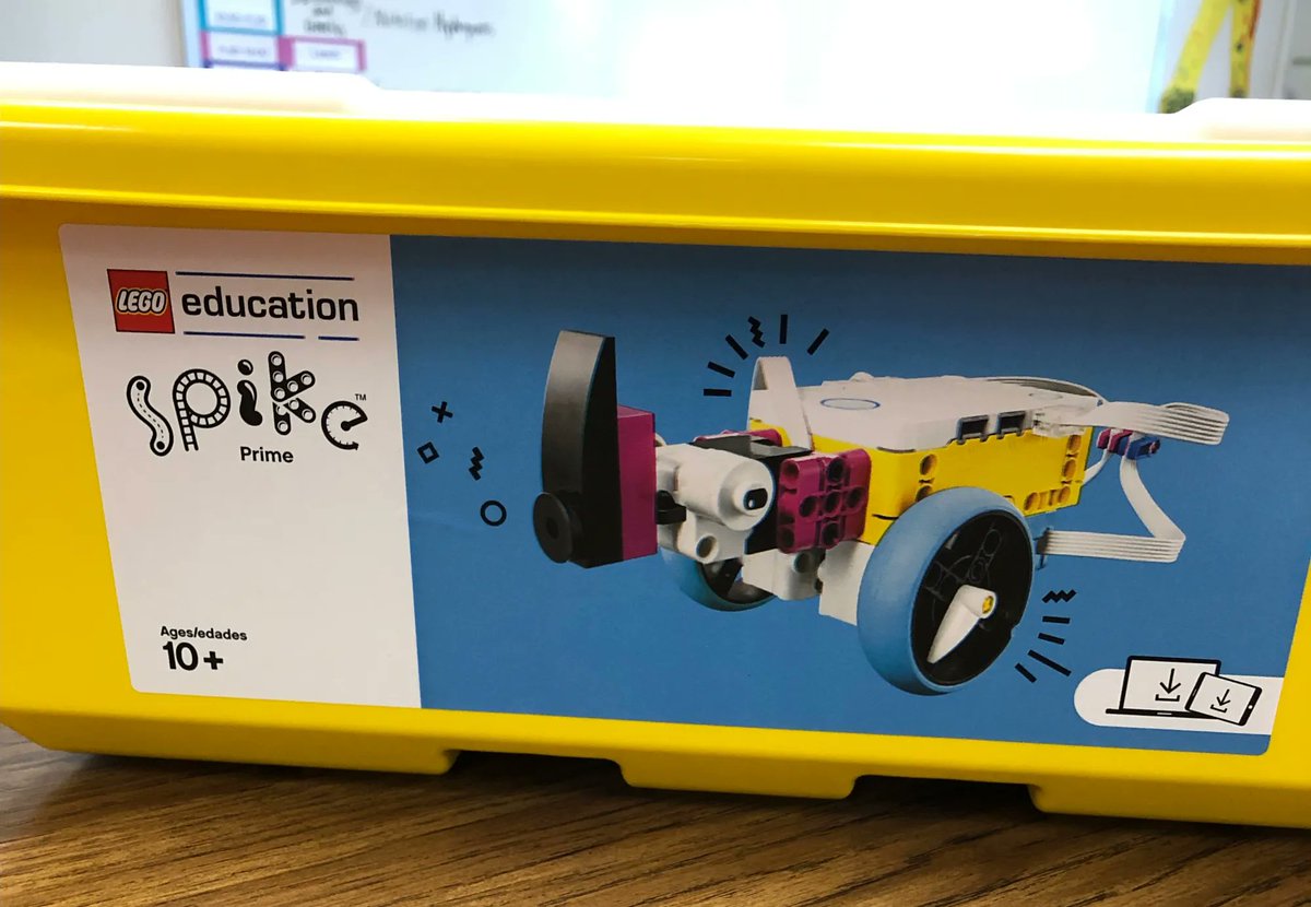 UnionESNC's tweet photo. Third through fifth grades have Crystal Starkes from 4H this week and will learn about and build robotics used in agriculture! @AGHoulihan @Renee_McKinnon1 @UCPSNC @JenniferDeaton7 https://t.co/KGk54XBI6P