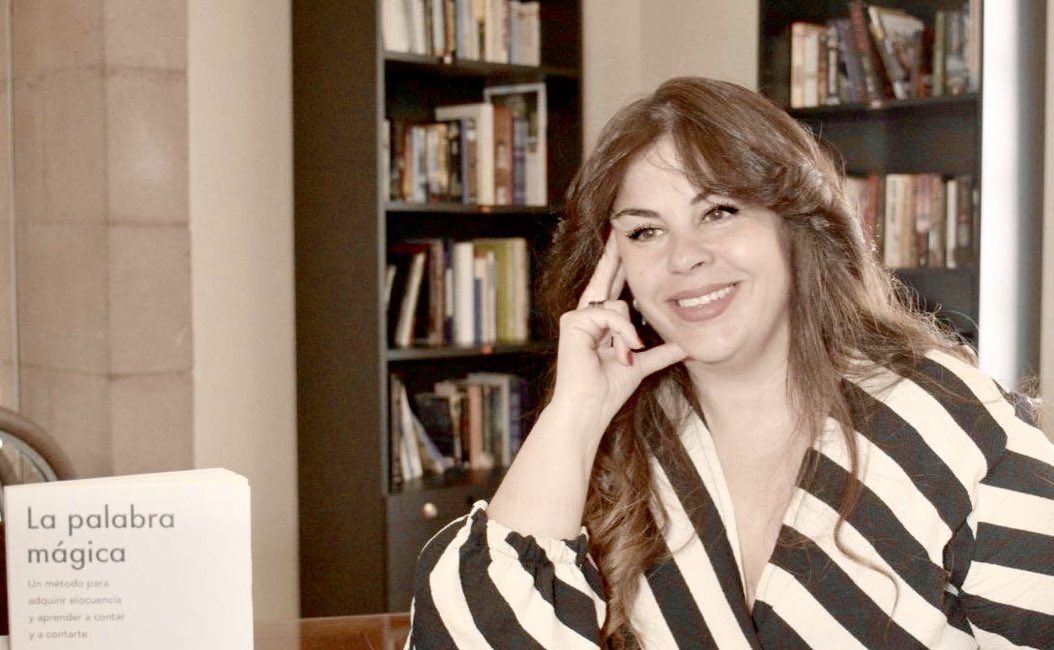 Mañana sábado, sobre las 19.50 (hora canaria) podrán ver la entrevista que me hizo <a href="/MariamMoragas/">Mariam Moragas</a> en @gentefantastica hablando de LA PALABRA MÁGICA. 
👉🏻 gavetaediciones.com/product/la-pal… 
En <a href="/RTVCes/">RTVC</a>, claro. 
Gracias, compañeras.
Me ha hecho una ilusión enorme. ❤️