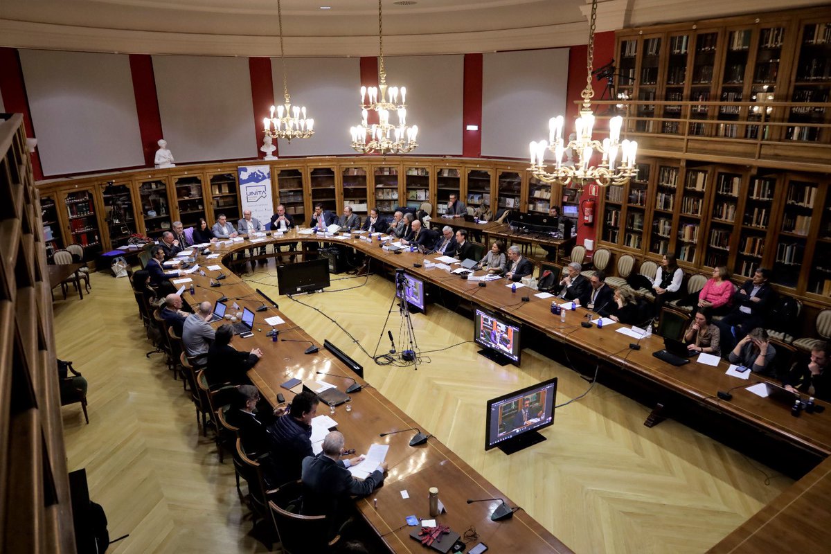 UMontium's tweet photo. The @UMontium  meeting ends supporting the Zaragoza Declaration that establishes the possibility of holding meetings between UNITA rectors and regional authorities and acting as interlocutors vis-à-vis the European authorities to collaborate in territorial development. @unizar https://t.co/dPzTletYid