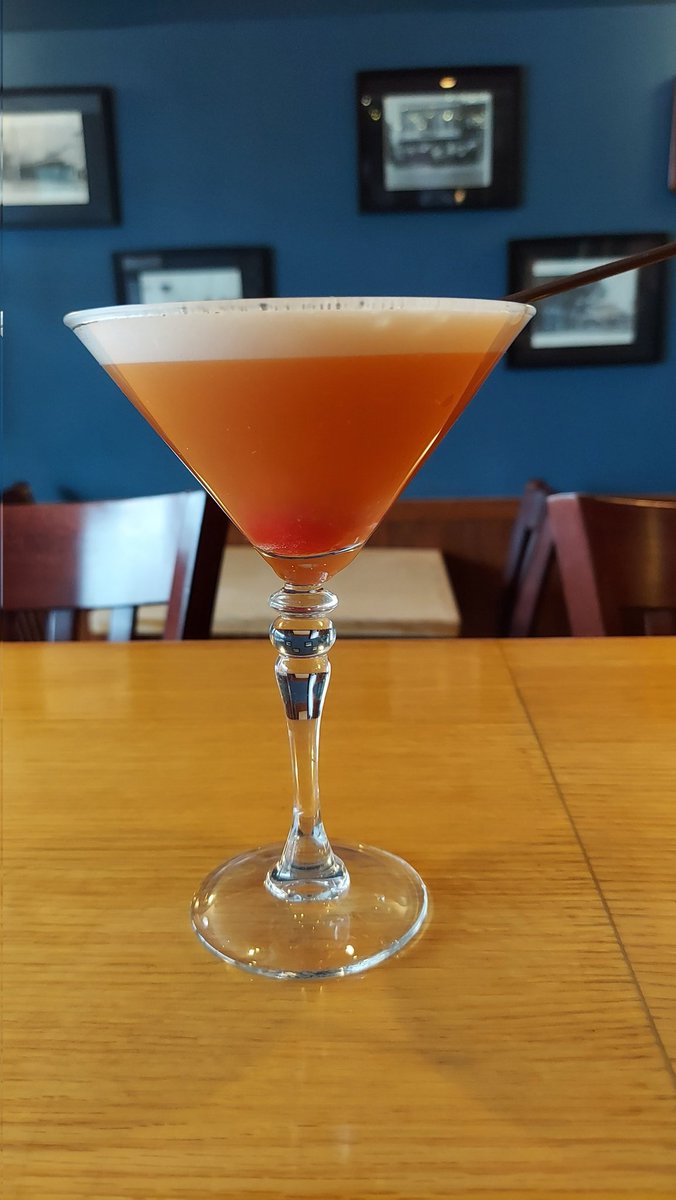 BrimontBistro's tweet photo. Brimont Pineapple Upside-down Martini! https://t.co/R7VxtbjBYd