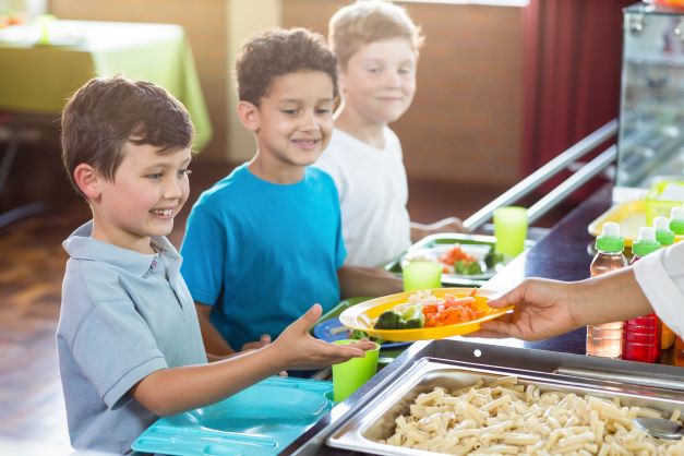 FN_Forum's tweet image. Top story: @USDANutrition: 'USDA and the Biden-Harris Administration are committed to advancing #NutritionSecurity for all Americans. Learn how these upcoming changes to #SchoolMeals ensure kids eat a nutritious meal du… https://t.co/Vdmi1FEjw3, see more tweetedtimes.com/v/3735?s=tnp