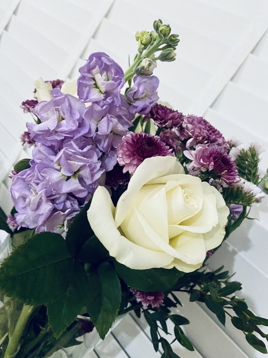 pmackip's tweet photo. I have been a #sendco for over 8 years and been teaching for 10 years and have never known it to be so tough. Receiving these beautiful flowers today from a parent, to say thank you for helping secure her son a comprehensive EHCP, just means everything 💐 #edutwitter https://t.co/8eZIYbM9fS