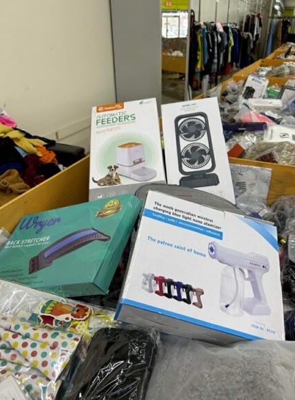 binwineasley's tweet image. CHECK OUT OUR NEW STOCK THAT WILL BE OUT TOMORROW! 🤩🌟

We are open Saturday - Wednesday from 11-7pm! 😄

$6 Saturday - Stocking Day
$5 Sunday
$4 Monday
$3 Tuesday
$1 Wednesday

#BinWin #BinWinEasley #EasleySC #WholesaleLiquidators #Open #Liquidators #Prices