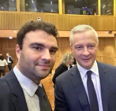logiroad_ai's tweet photo. QUELLES MESURES VERRIEZ-VOUS POUR FAIRE DURER LA PAIX ET LA DURABILITE GRÂCE A L’ENTREPRENARIAT ? https://t.co/R5caSDCUDQ https://t.co/UmaIQDaPLD