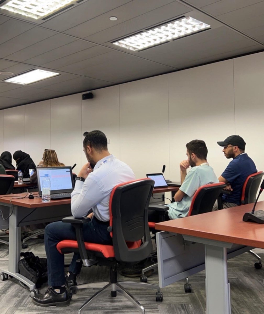 PMU_SPE's tweet photo. SPE-KSA: Data 
Science University 
Bootcamp 
- Oct 30 to Nov1
- KFUMP 📍 https://t.co/F6ErRhAA5r