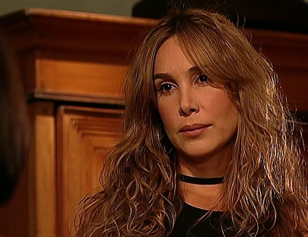 xLaTormenta's tweet photo. #LaTormenta #LaTormentaNova #LT40 María Teresa sigue sin confiar en las buenas intenciones de Isabella. https://t.co/xeAk9n402d