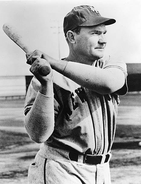 TheBaseballTM's tweet image. In 1947, Johnny Mize hit 51 home runs, which led MLB. Maybe even more impressive, he only struck out 42 times. A career .312 hitter, Mize never struck out more than 57 times in a season. We don't see discipline like that anymore.
#Mize #Giants #MLB