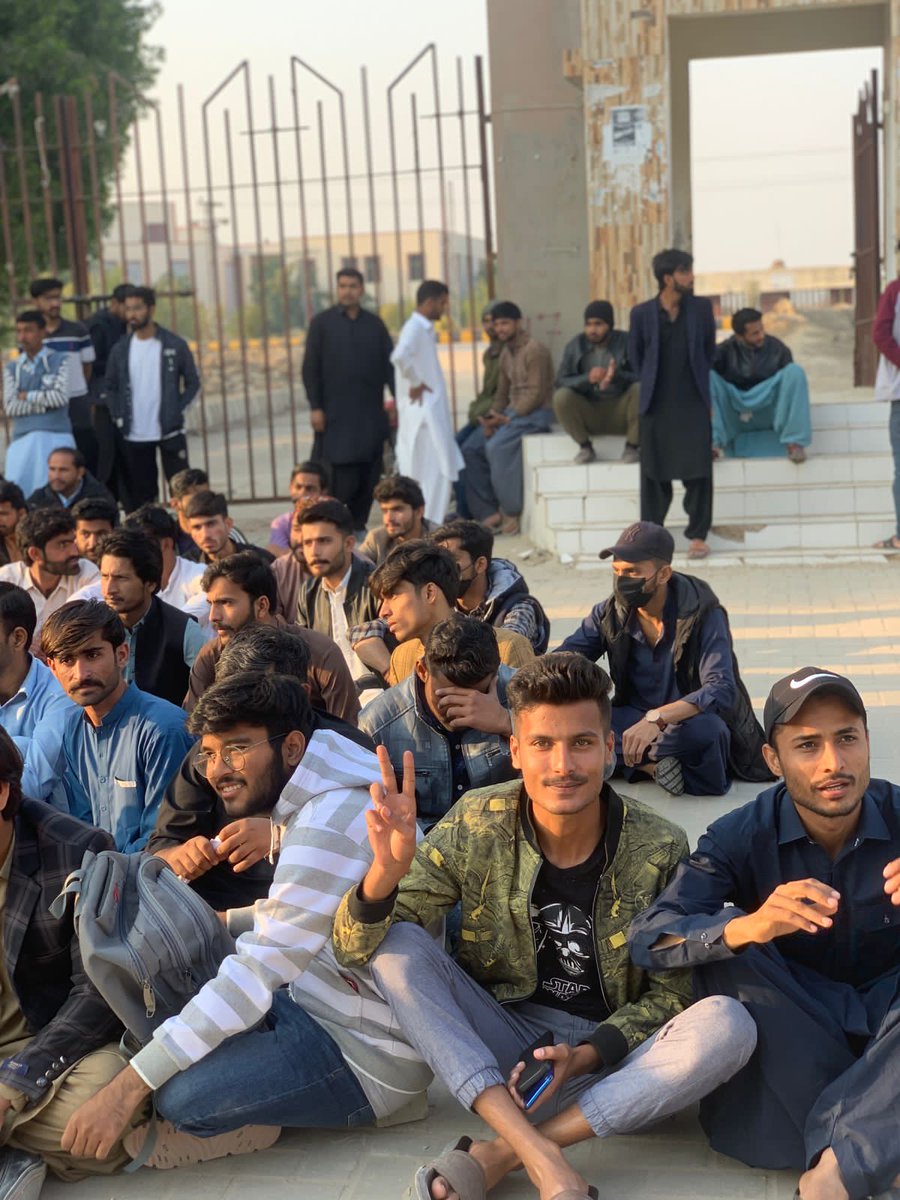 ShahjahanKeeri2's tweet photo. love is not necessarily any more peaceful than revolutionary politics. A truth is not something that is constructed in a garden of roses. Never! Love has its own agenda of contradictions and violence.
#QuestStudentsWantsJustice https://t.co/ZXabuupqPA