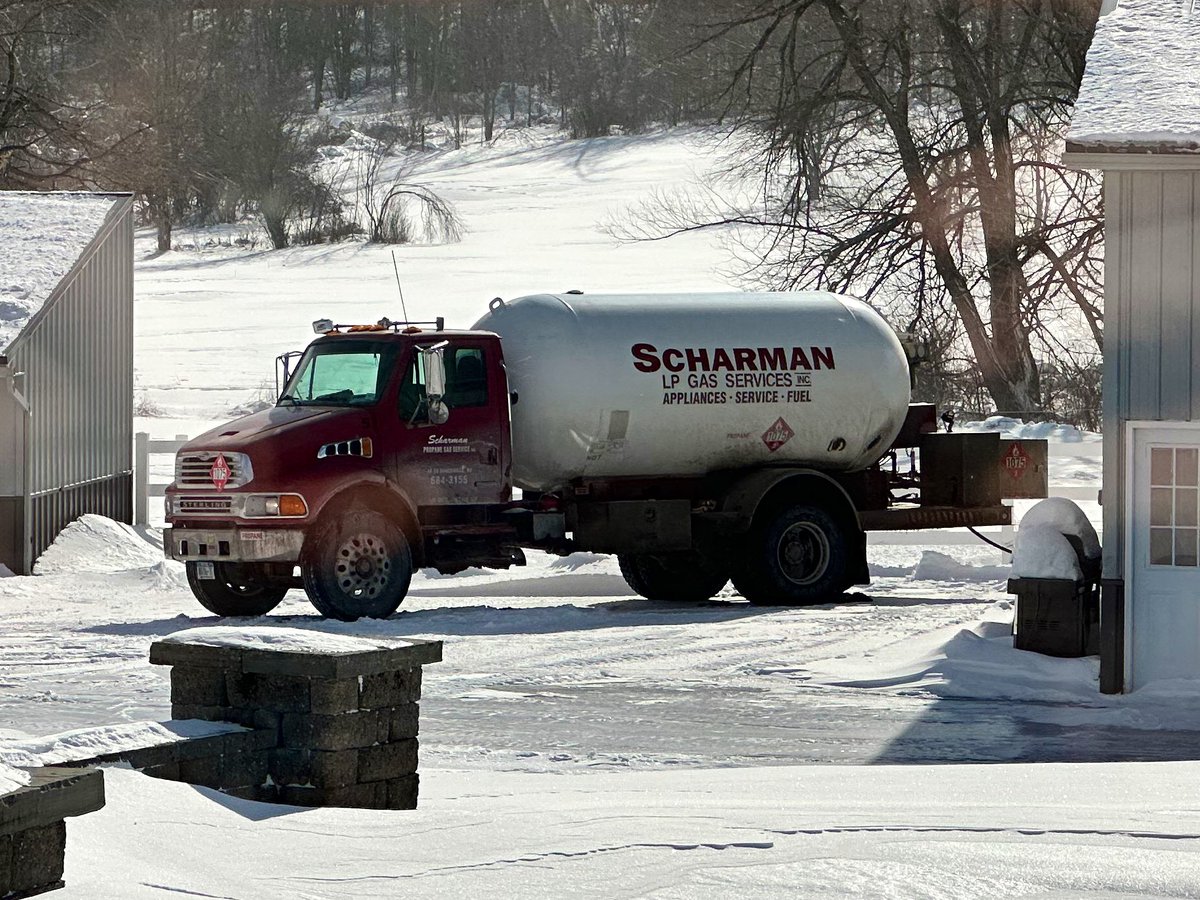 jasontallman's tweet photo. My least favorite delivery. #propane https://t.co/u0Ki6IwK4V