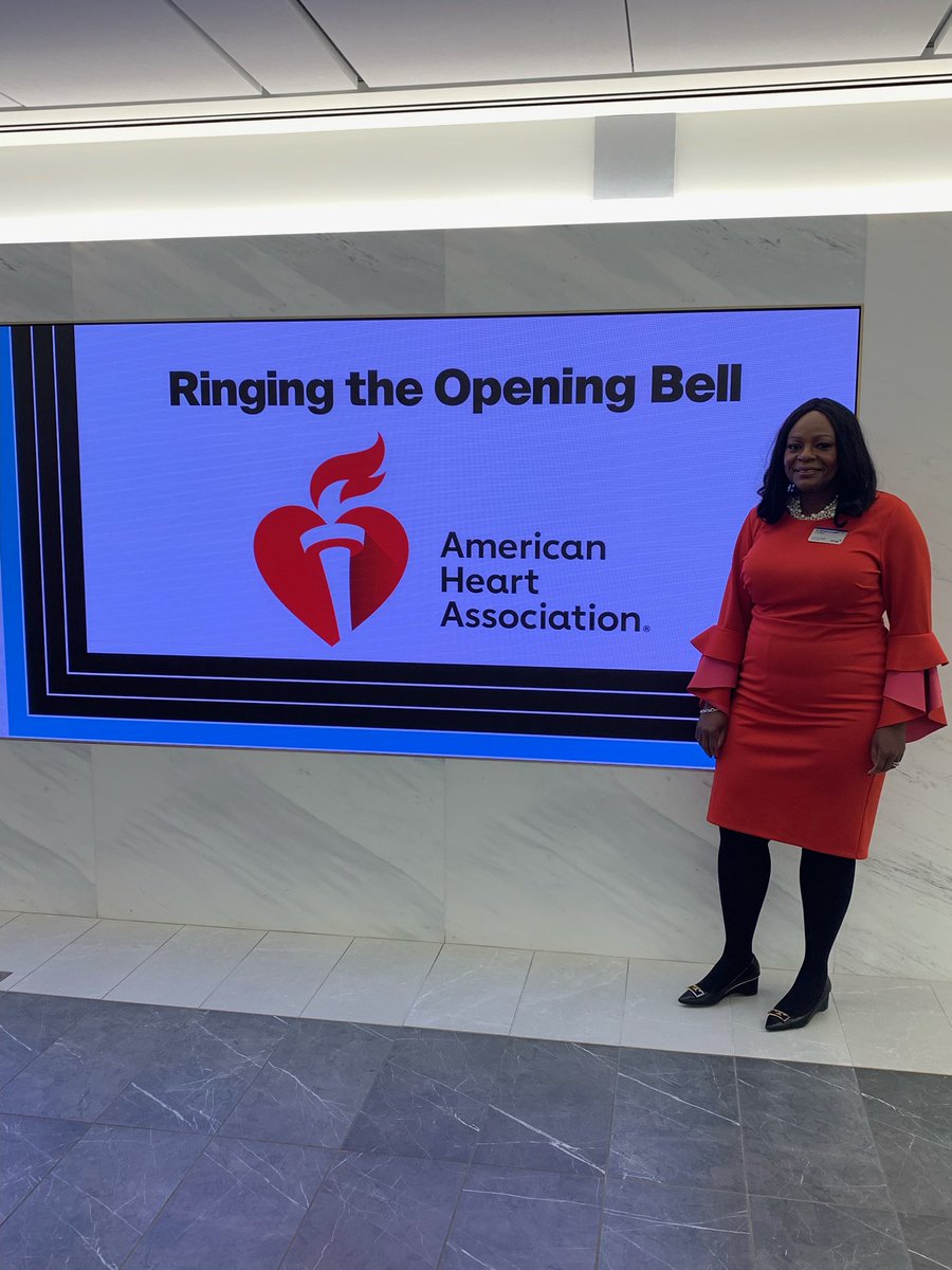 Congrats to Dr. Michelle Albert for Ringing the Opening Bell today @NYSE. This is so AMAZING!!! Glad to be her PROUDEST mentee. @American_Heart @UCSFCardiology @UCSFNURTURE @UCSFHospitals @UCSFMedicine #phenomenalwomen #thatsmypresident #servantleader #doctor #cardiologist #dean