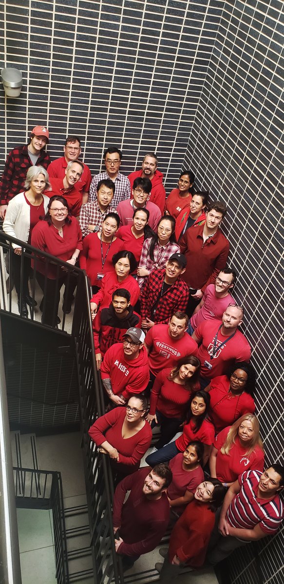 VascBioCenter's tweet photo. VBC dresses in Red for Women. @GoRedForWomen @American_Heart 

@MCG_AUG @AUG_University @AUG_JAGWIRE https://t.co/dd645cJtqL