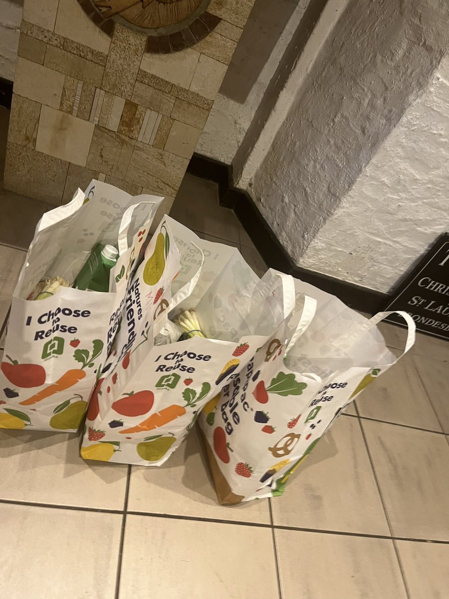 📦We are open every Wednesday for food parcels from 12.30 to 2.30pm - no referral needed. 

📍 Christ Church, Willesden Lane, NW6 

#StLaurencesNW6 #LaurencesLarder