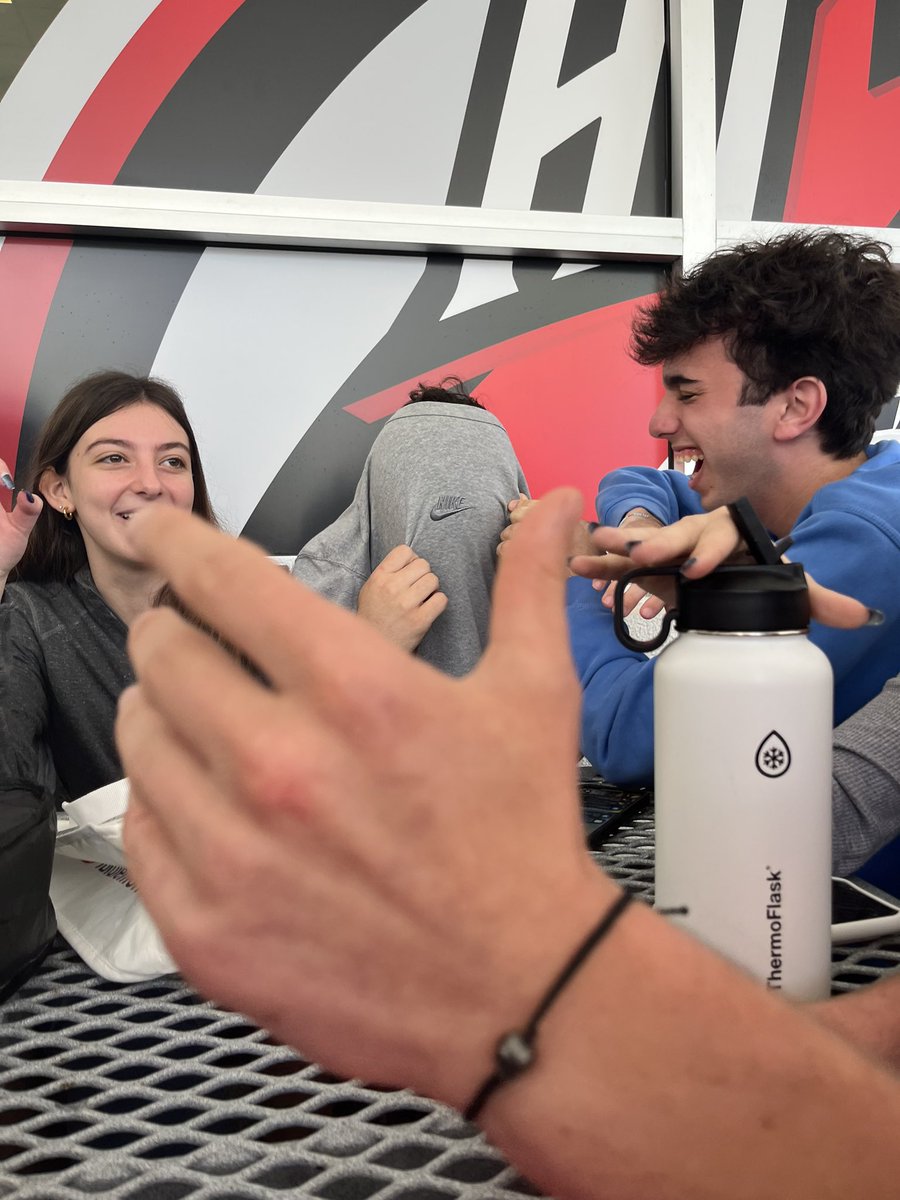 monkeysarah7's tweet photo. owens reaction to 7x7 is thursday. what do ug think? https://t.co/pHJHq2wpqj