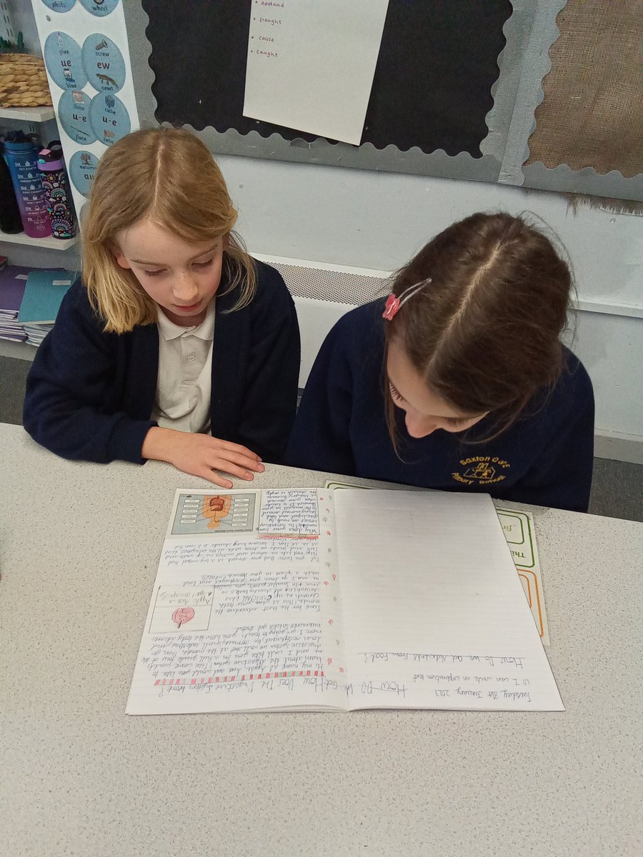 SaxtonCE's tweet photo. Lovely afternoon of reading. Maple class paired up with Sycamore class to share their digestive system explanation text. Sycamore class were blown away by the quality of writing and presentation! #wholeschoolreading #science #English #Reading #teamsaxton https://t.co/P0qRYr2HiU