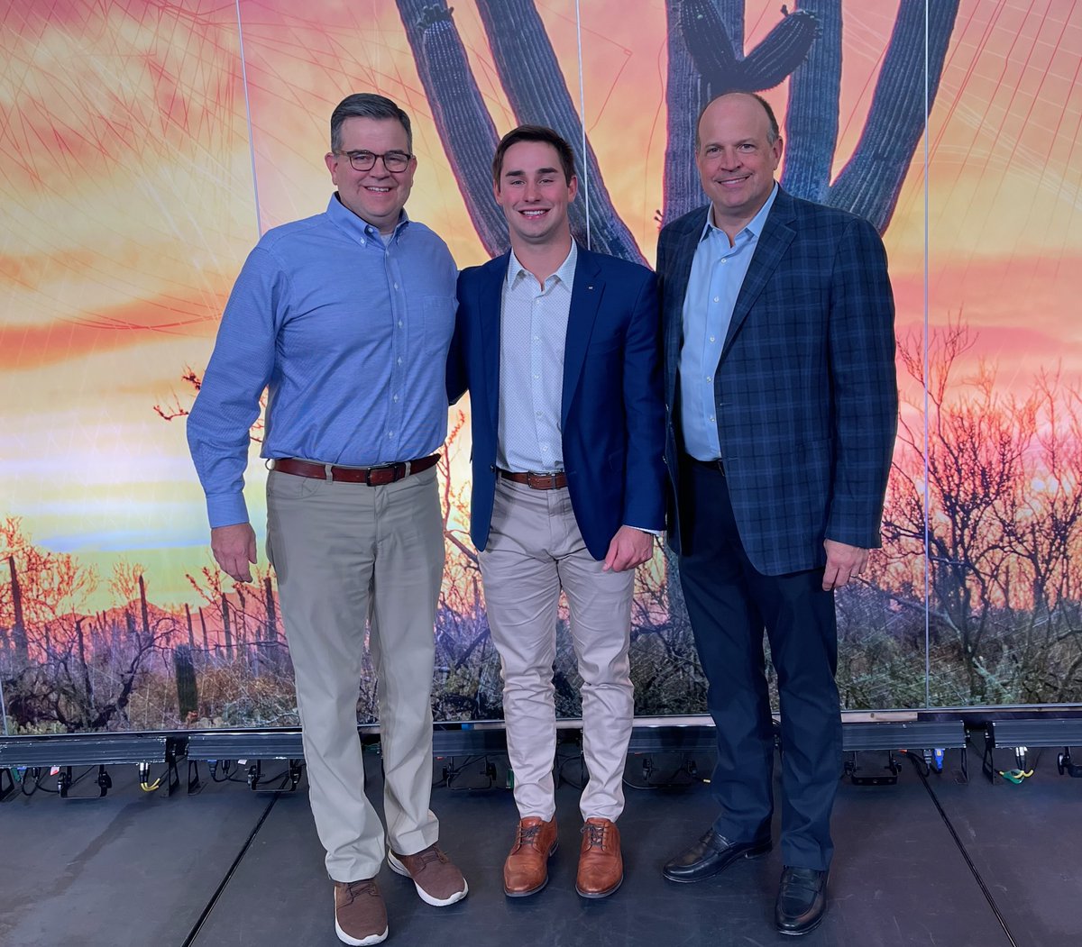 LathamSeeds's tweet photo. A leader can be both bold and humble. We know, because we have one. Read about Chris Latham’s plans as the newly appointed president of the @IndieProSeed.
https://t.co/RsyTiHKGUn
#YieldEnvy #FamilyOwned #FarmProven #LathamSeeds https://t.co/RJP0DnVlBA
