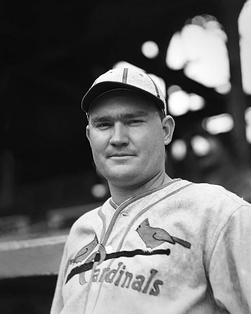 TheBaseballTM's tweet image. Johnny Mize's career began with the St. Louis Cardinals. He truly put himself on the map as one of the game's best hitters, hitting .336 with 158 HR in six seasons with the Birds.
#Mize #Cardinals #MLB