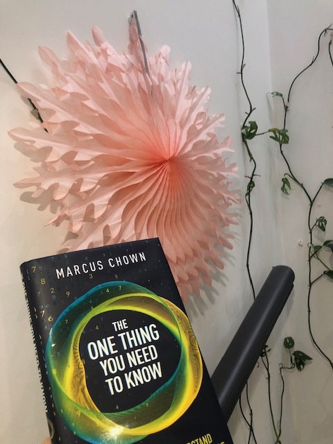 Why does the water in wells drop at high tide and rise at low tide? How come your stomach is better at generating heat than the sun? I’m giving away a 2nd copy of my new book, THE ONE THING YOU NEED TO KNOW, to a UK person chosen at random from those retweeting this 
<a href="/OMaraBooks/">Michael O'Mara Books</a>
