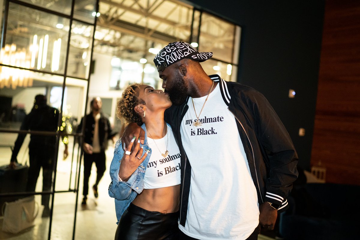 .
Happy Black History Month 🖤
.
🫶🏾💍 <a href="/Dondria/">Dondria</a> 
👕 @shopkerihilson x <a href="/KeriHilson/">Keri Hilson</a> 

#blacklove #blacklovepage #blacklovematters #blackloveexists #shopkerihilson #dondria #dondrianicole