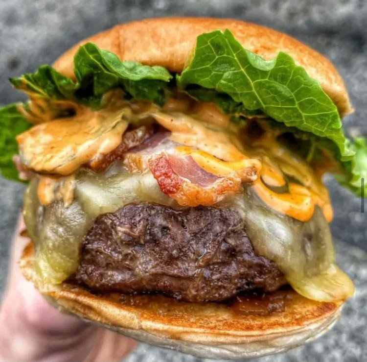 ChosenBun's tweet photo. Friday means one thing.  THIS. 

Thick, oozy, melty, juice, pickley goodness.  Delivered to your door. https://t.co/baBzmDryLA