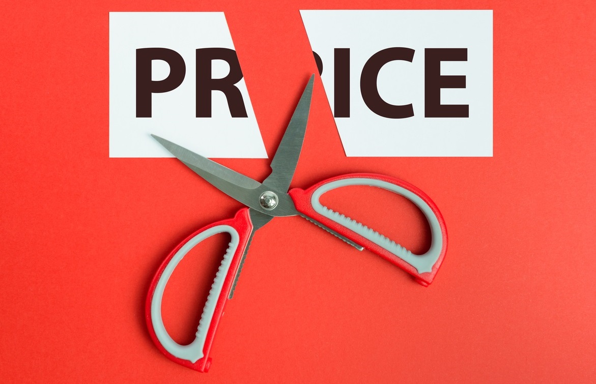Zeus_Merch's tweet photo. 📉 Prices are Falling?  Yup! 😃 - https://t.co/YZjvKns7gk https://t.co/nSjzMFAWqD