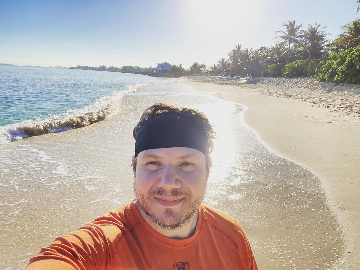 ChadAHolloway's tweet photo. Up early to walk an hour to Sandyport Beach in the Bahamas. My Survival Challenge Season 9 alum Jason Szczurowski used to live here and recommended it. Amazing spot and I was fortunate enough to have it all to myself! #pca #bahamas #PSPC #PSPCBahamas https://t.co/jnZpA92NSe