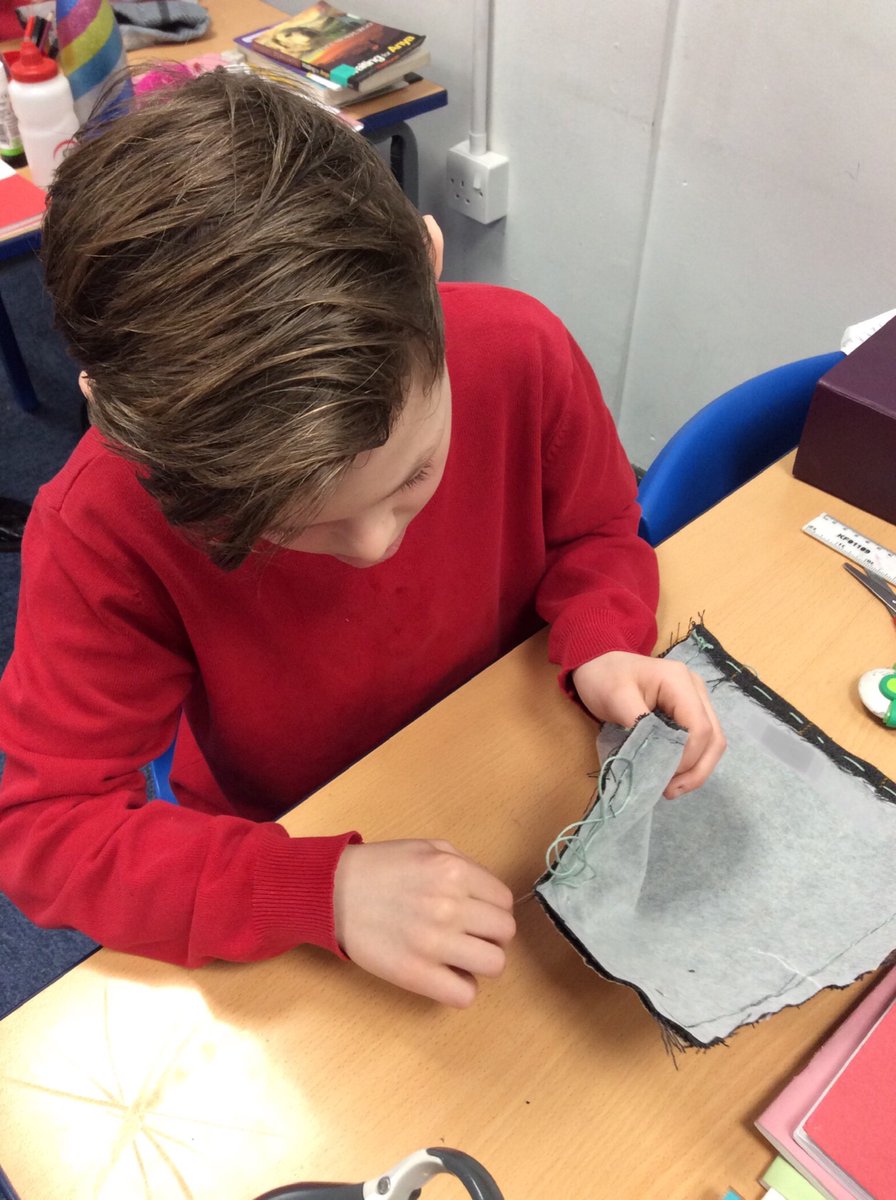 StoneferryPS's tweet photo. Year 5 showed amazing sewing skills when assembling their book sleeves! #spsyear5 #spsd&amp;t https://t.co/Nd6Mno9PXj