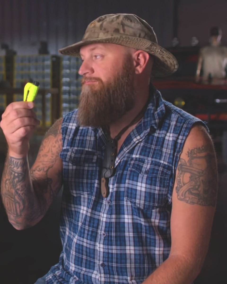 SurviveSouthern's tweet photo. Looking for a vehicle escape tool?
Brandon: ResQMe 😉
#southernsurvivalnetflix #battlbox #currin1776 #netflix #survival #southernsurvival #netflixoriginal #netflixoriginalseries #preparedness #prepare #bestsubscriptionbox https://t.co/E2GCgWrUk2