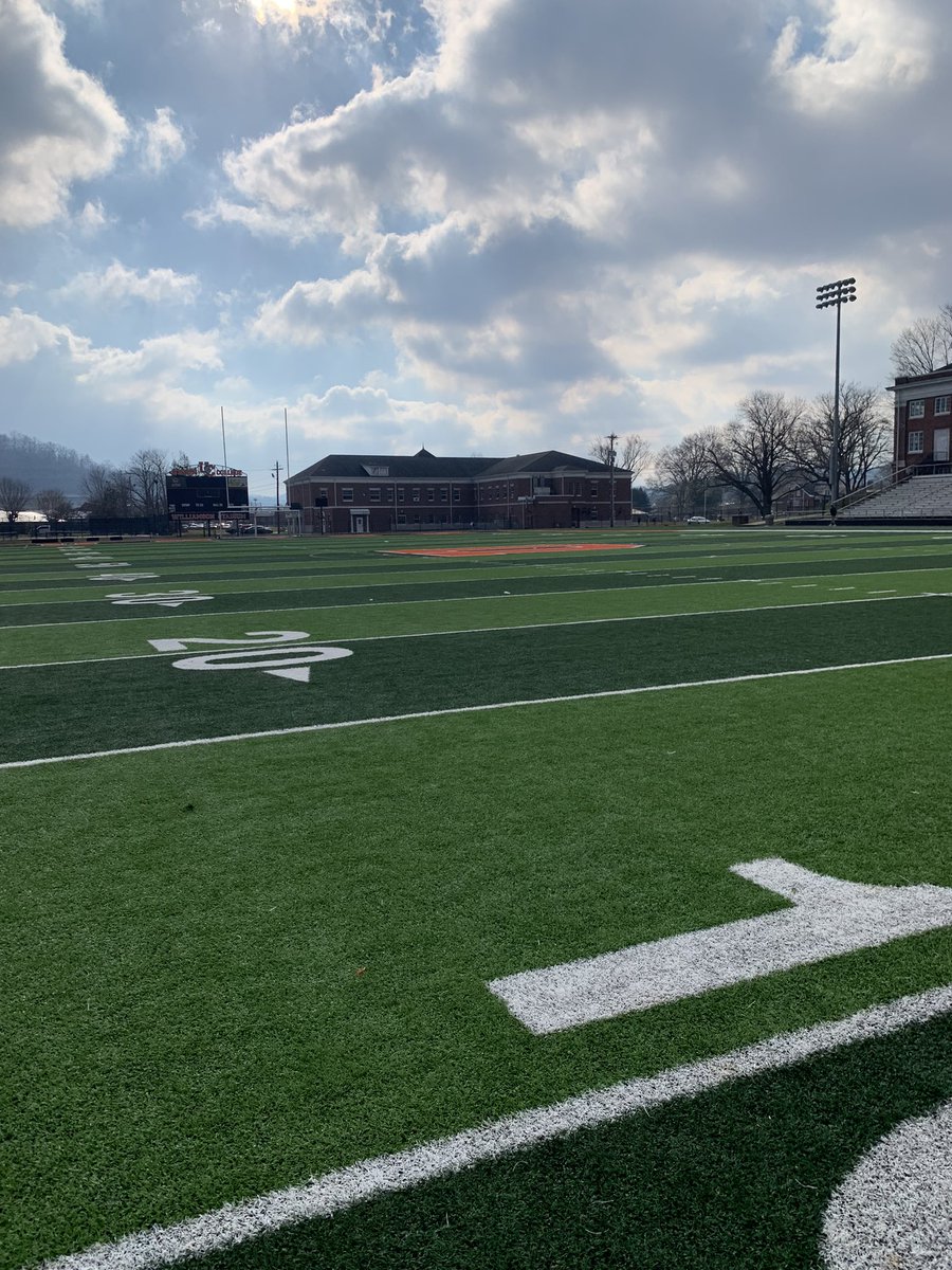 Great Visit Today at Union College!! <a href="/CoachLuttrell49/">John Luttrell</a> <a href="/UnionBulldogFB/">Union Football</a>
