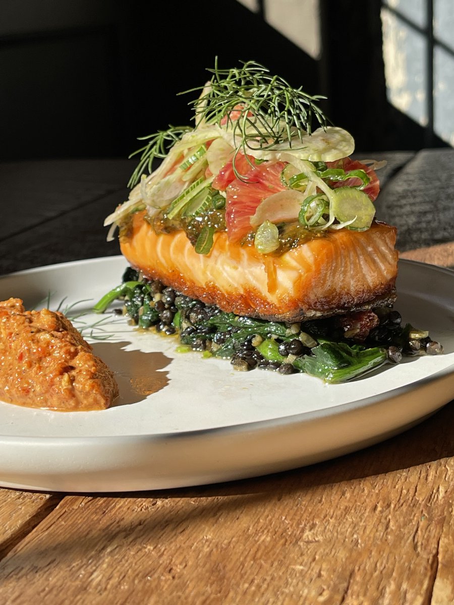 NoshAndGrog's tweet photo. For our first time ever, we have started opening Nosh &amp; Grog for lunch.  Grab some friends, (or your laptop to work from bar * I mean work from "home") and have a great lunch with us.  Menus on our website: https://t.co/pfUnEXyhXf #medfield #lunch https://t.co/OoE59shCDQ