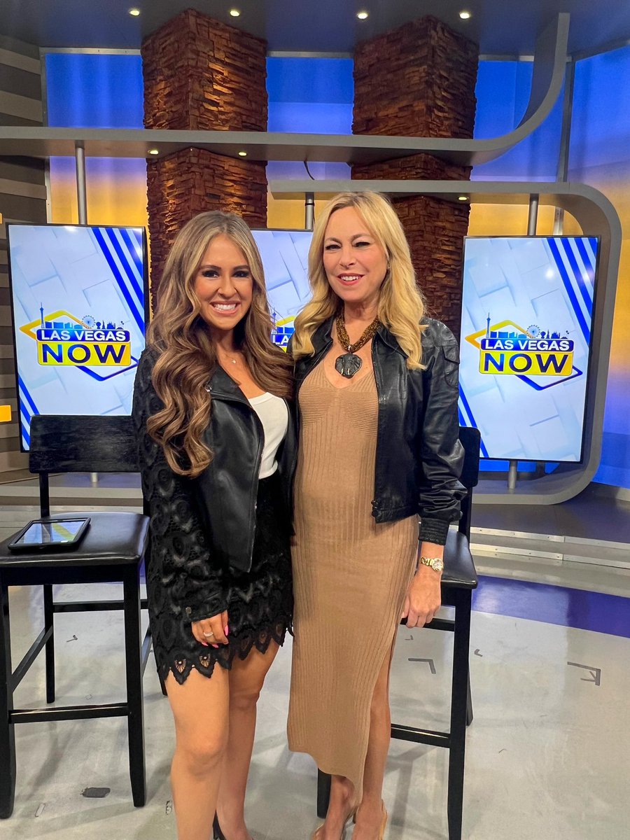 Fun interview with <a href="/SuttonBStracke/">SuttonStracke</a> and twinning in our leather jackets!