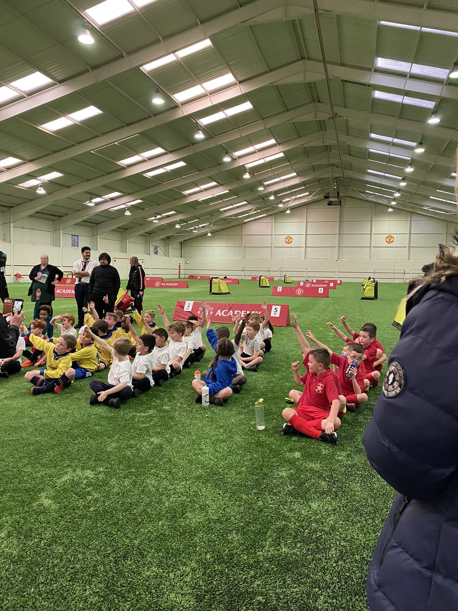 A huge well done to the Year 1&amp;2 pupils who took part in the KS1 ‘United Vision’ event this week. This was all about encouraging social interaction with other children from varied demographic backgrounds, whilst keeping active and having fun 👏🏻⚽️ <a href="/MU_Foundation/">Manchester United Foundation</a>