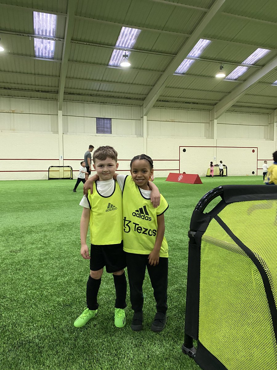 StBoniface13's tweet photo. A huge well done to the Year 1&amp;2 pupils who took part in the KS1 ‘United Vision’ event this week. This was all about encouraging social interaction with other children from varied demographic backgrounds, whilst keeping active and having fun 👏🏻⚽️ @MU_Foundation https://t.co/lN6oXpP3EY