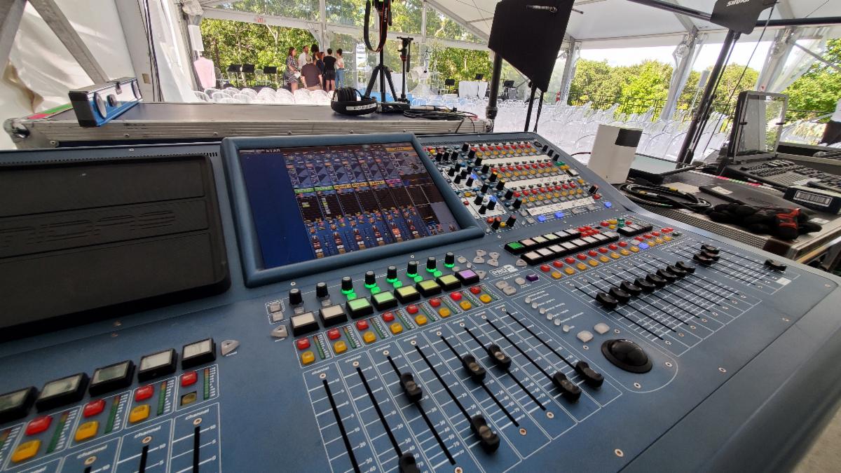 AmbassadorProd's tweet photo. Bands are you looking to record your show?  Maybe you want to send out a new demo?  Or maybe you just want to hear what the band sounds like at FOH!  Well AEP has solutions for you..  Whether you want a 2 track recording or multitrack, we've got solutions.  Give AEP a call at 1 https://t.co/GhFXLYiVnx