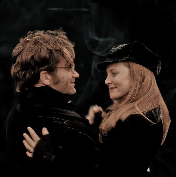 thiegonovais's tweet photo. James e Lilly Potter. https://t.co/s62pzGnWsP