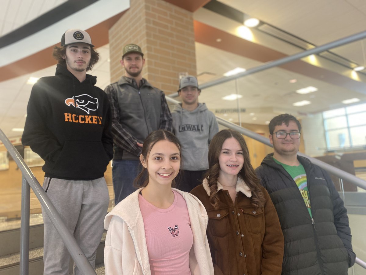 Bethel Park Schools (@bpsdinfo) on Twitter photo BPHS students Jacob Borkowski (Carpentry), Shawn Carnahan (Collision Repair), Gabriella Balkovec (Cosmetology), Lily Janus (Veterinary Assistance) and Blaise Roberto (Building Trades) are the <a href="/SteelCenterCTE/">Steel Center</a> February Students of the Month in their respective programs. BPHS students Jacob Borkowski (Carpentry), Shawn Carnahan (Collision Repair), Gabriella Balkovec (Cosmetology), Lily Janus (Veterinary Assistance) and Blaise Roberto (Building Trades) are the <a href="/SteelCenterCTE/">Steel Center</a> February Students of the Month in their respective programs.