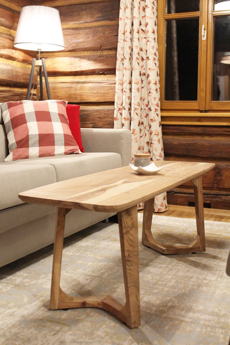 ELDINstudio's tweet photo. A beautifully made and functional bench from @Bloomingville, also serving as a coffee table, completes the cosy arrangement of a log house in Podkarpacie. We were captivated by the design of the legs and beautifully finished edges of the seat/top. https://t.co/20yYrCt6D6