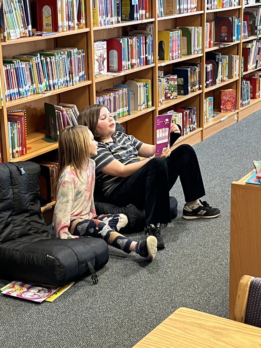 Holland Heights 1st and 4th grade Reading Buddies!!!  #culture #leadership #reading