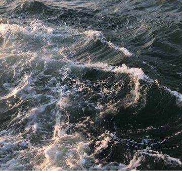 Valerie_bevs's tweet photo. the ocean <3 https://t.co/tDBmcjNTFO